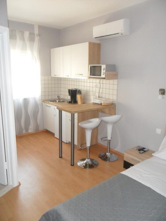 Beachside Apartments Znjan スプリト 部屋 写真
