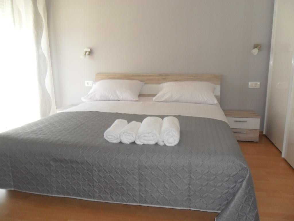 Beachside Apartments Znjan スプリト 部屋 写真